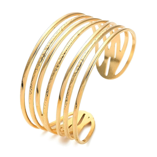 Bold Bracelet – Timeless Strength
