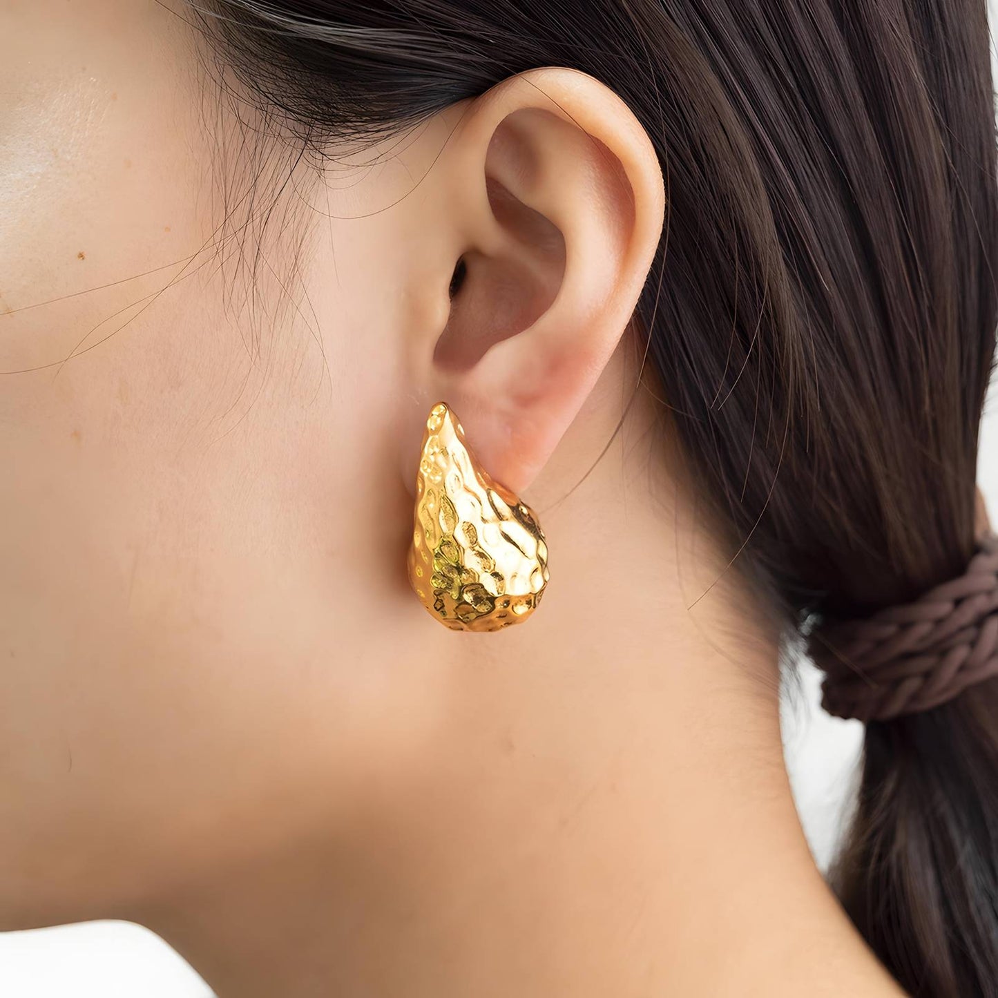 Gota Earrings – Classic Brilliance