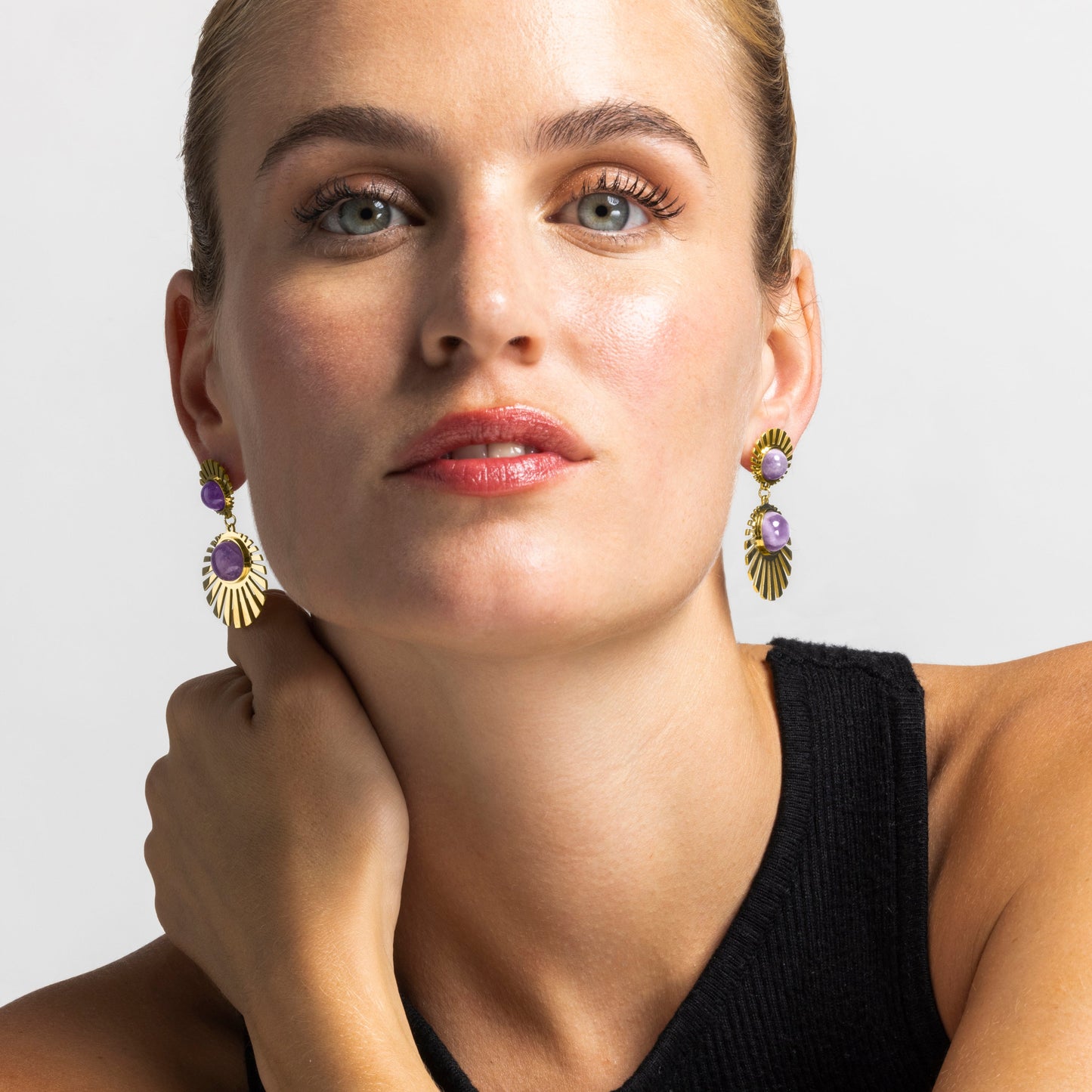 Pendientes con Cuarzo Hidrotermal Amatista acabado oro 18k - Zuxia
