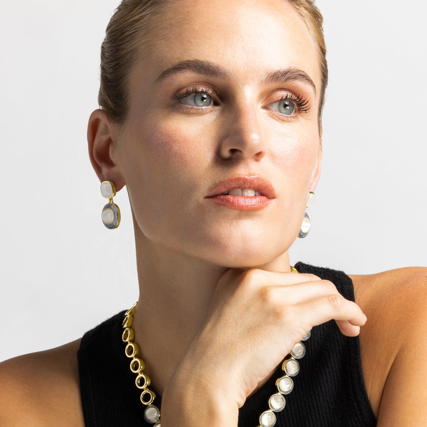 Pendientes con Ojo de Gato acabado oro 18k - Iki