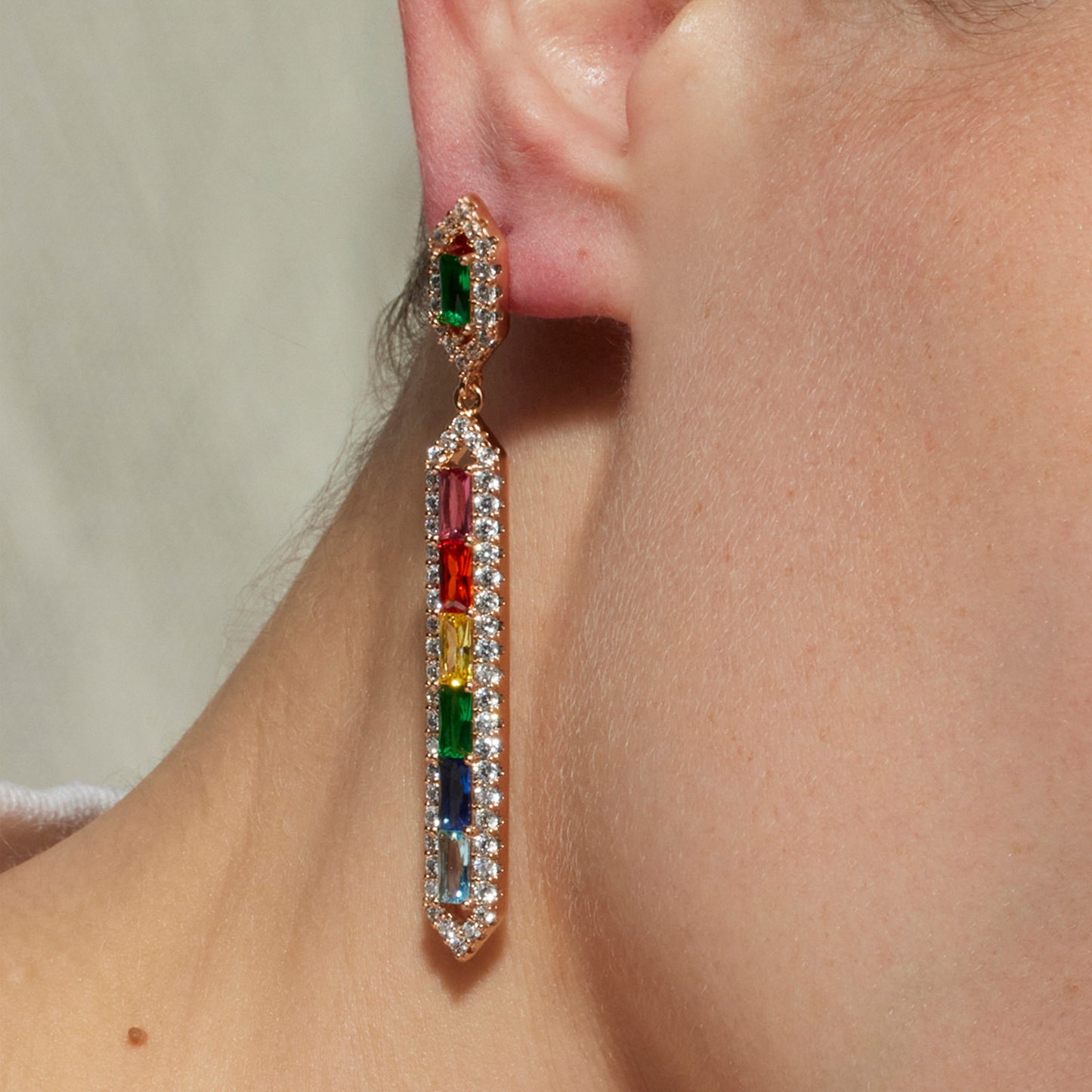 Pendientes con Circonita Multicolor acabado oro 18k - Brima