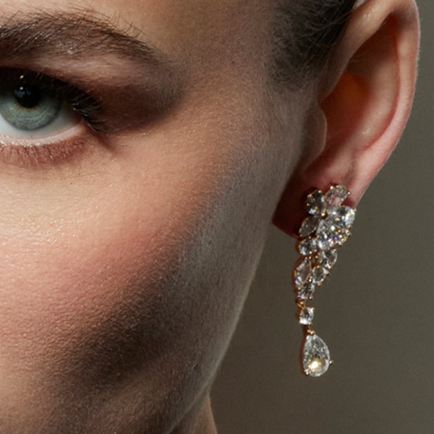 Pendientes con Circonita Brillante acabado oro 18k - Snesy