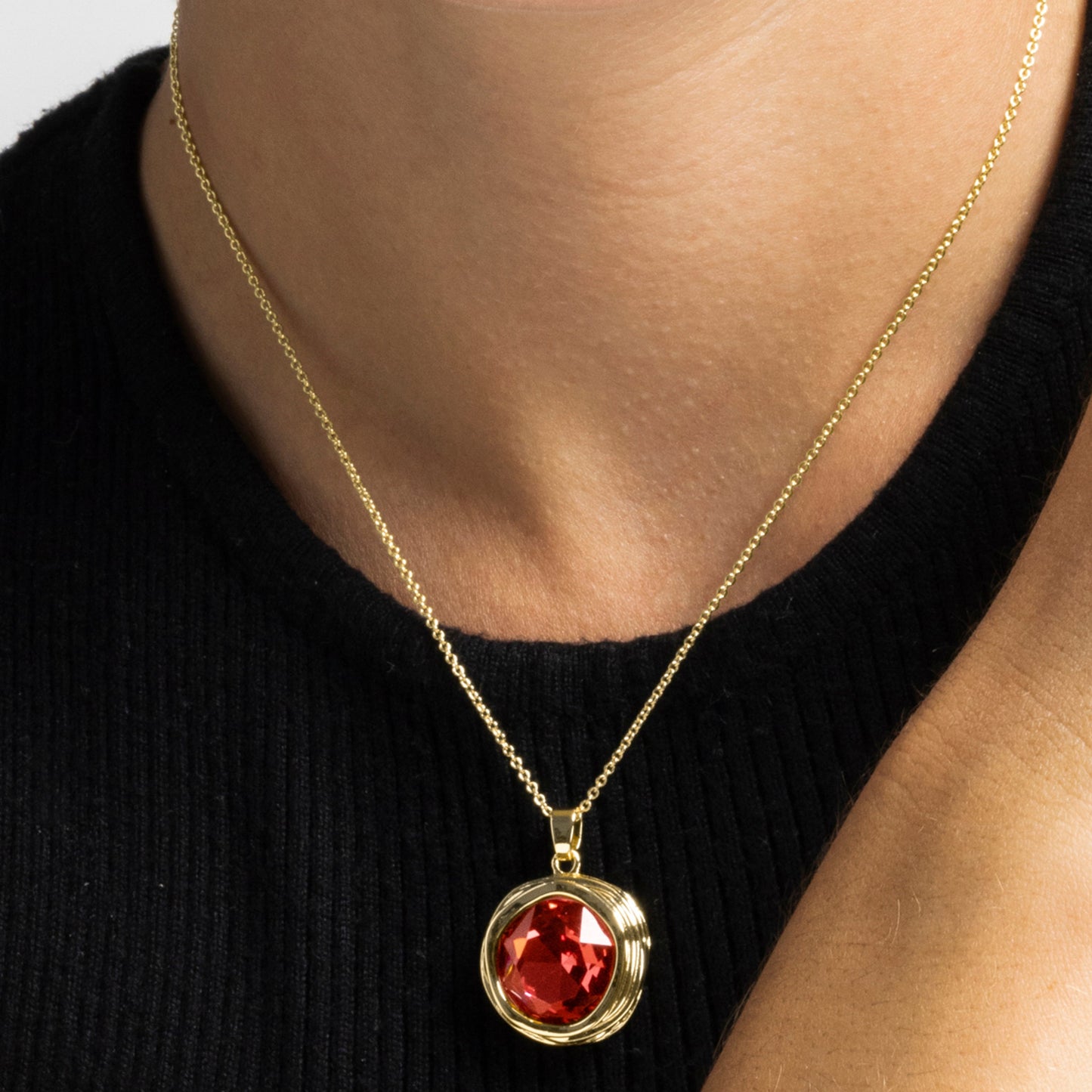 Collar con Cristal Azul acabado oro 18k - Nianli