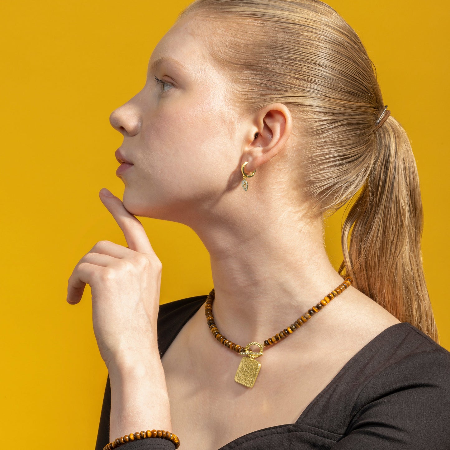 Collar con Ojo de Tigre acabado oro 18k - Lessy