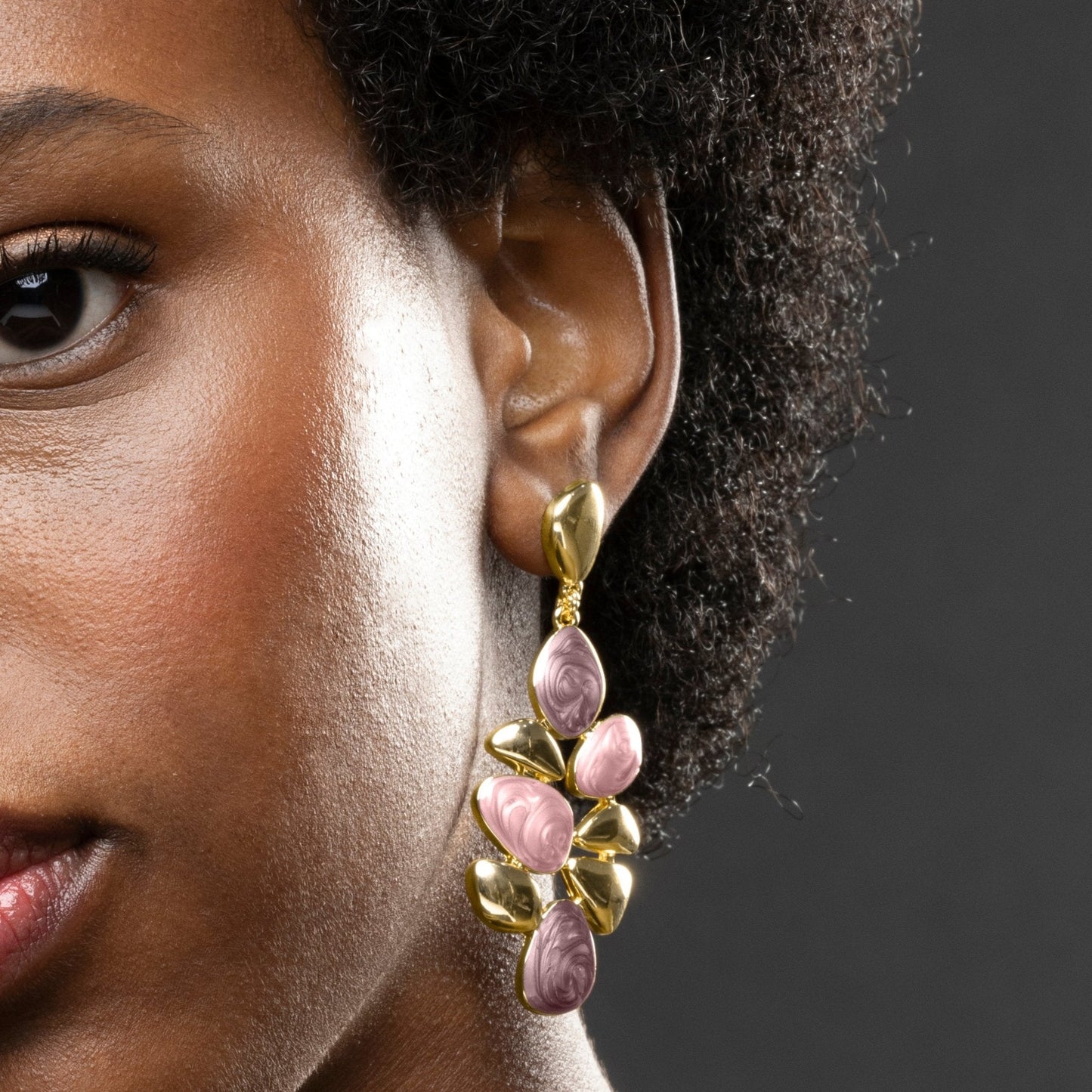 Pendientes acabado oro 18k