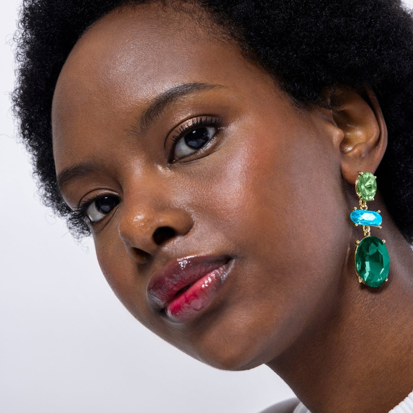 Pendientes acabados en oro amarillo 18k