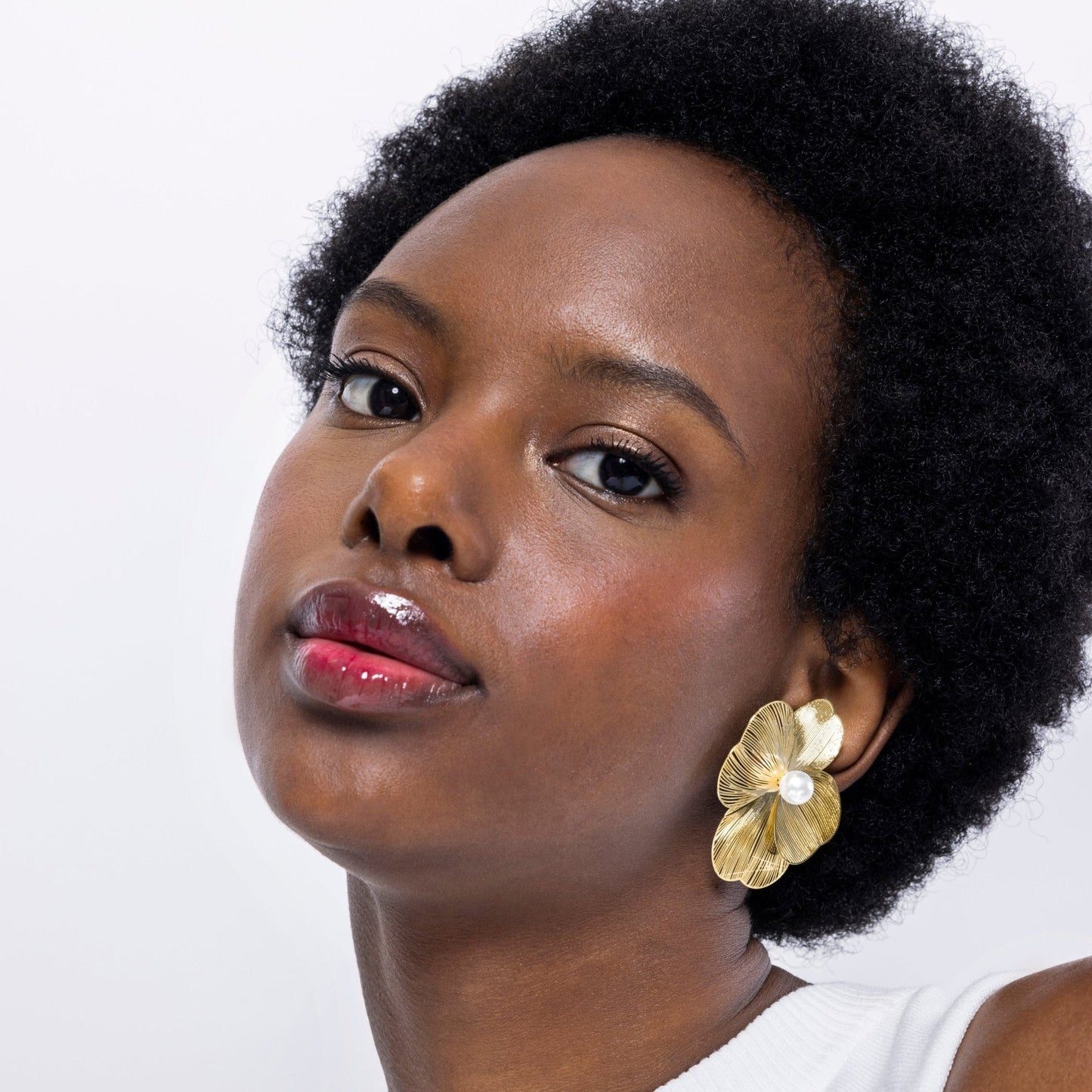 Pendientes acabados en oro amarillo 18k