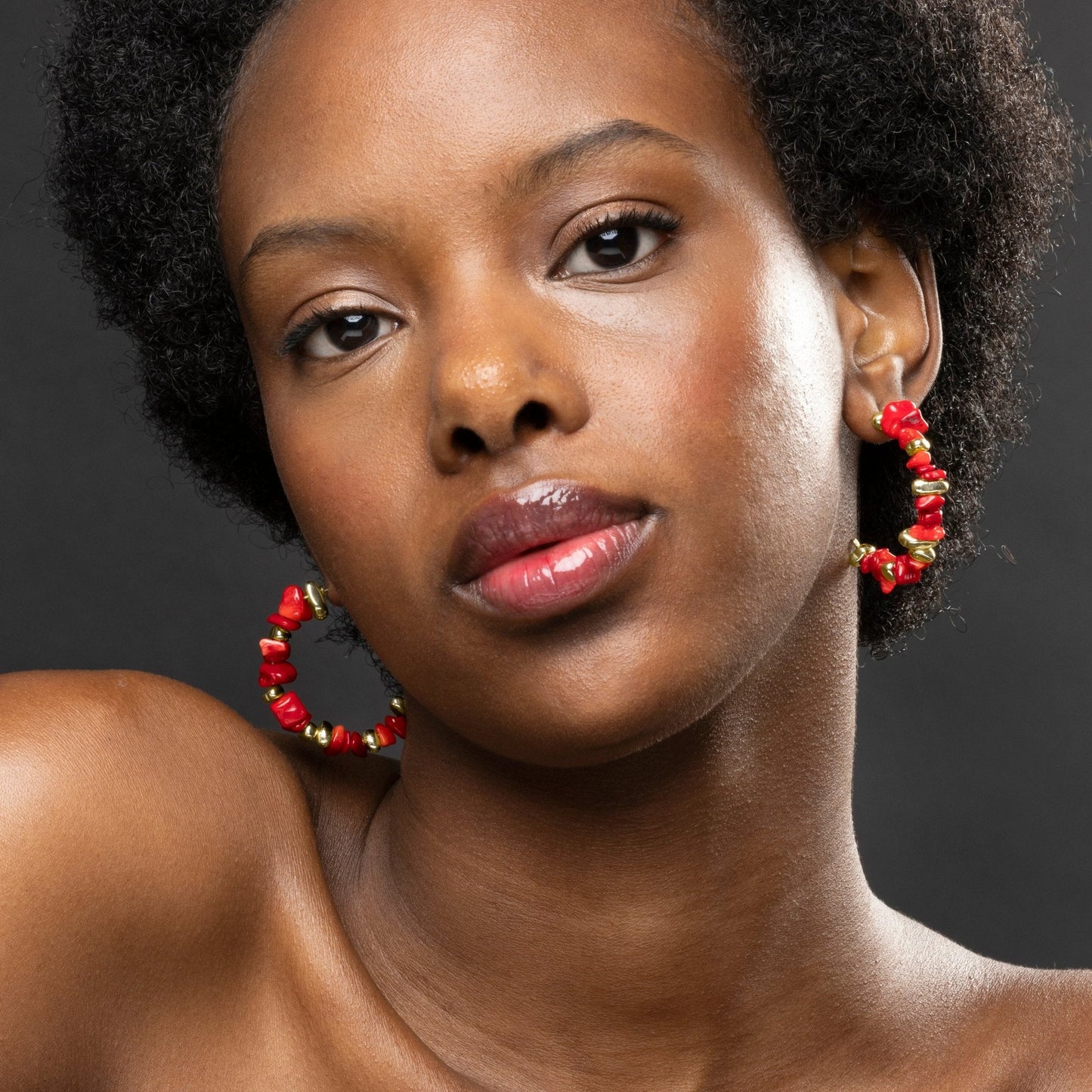 Pendientes acabados en oro amarillo de 18k