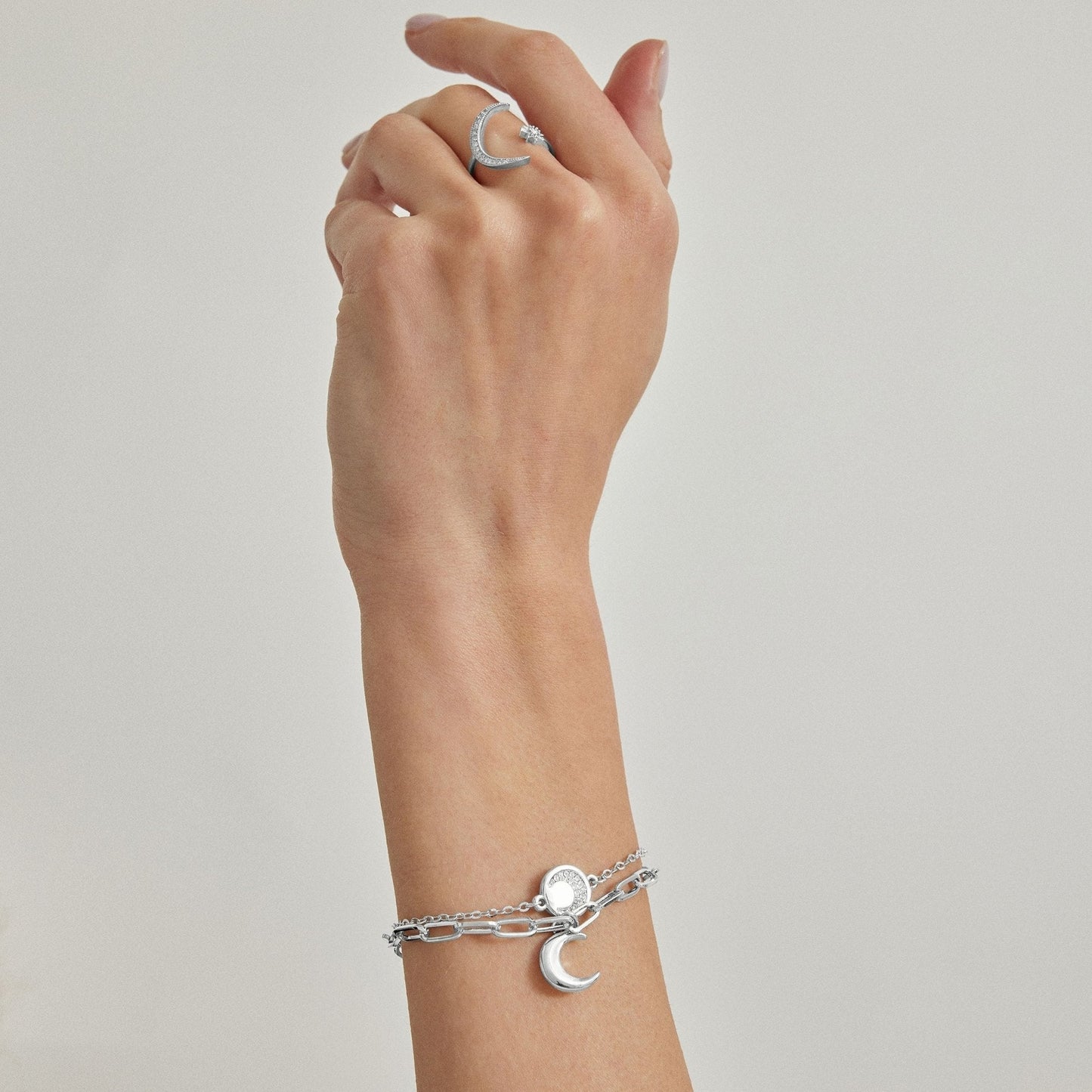 Pulsera  acabada en rodio