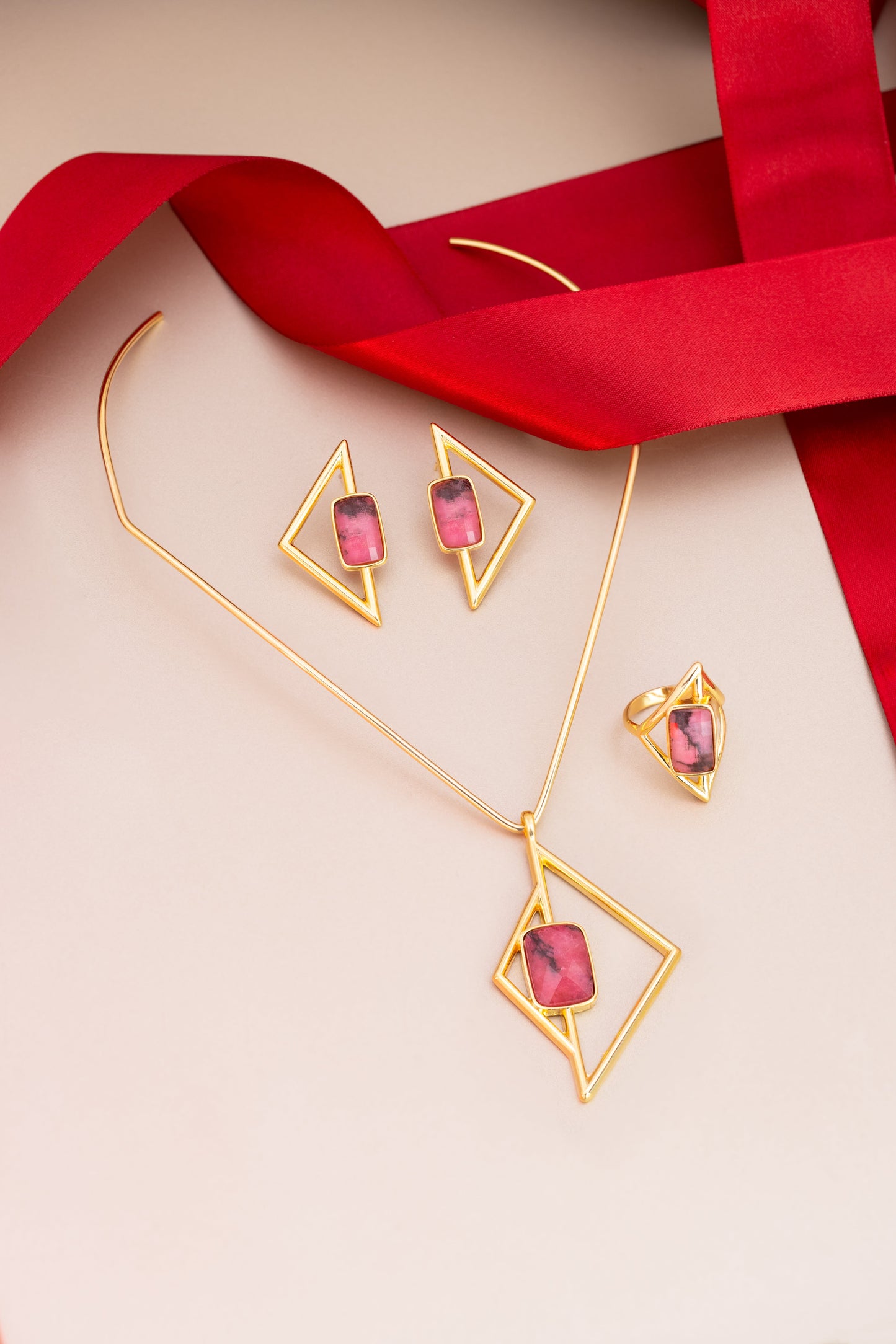 ICON Vertex Necklace