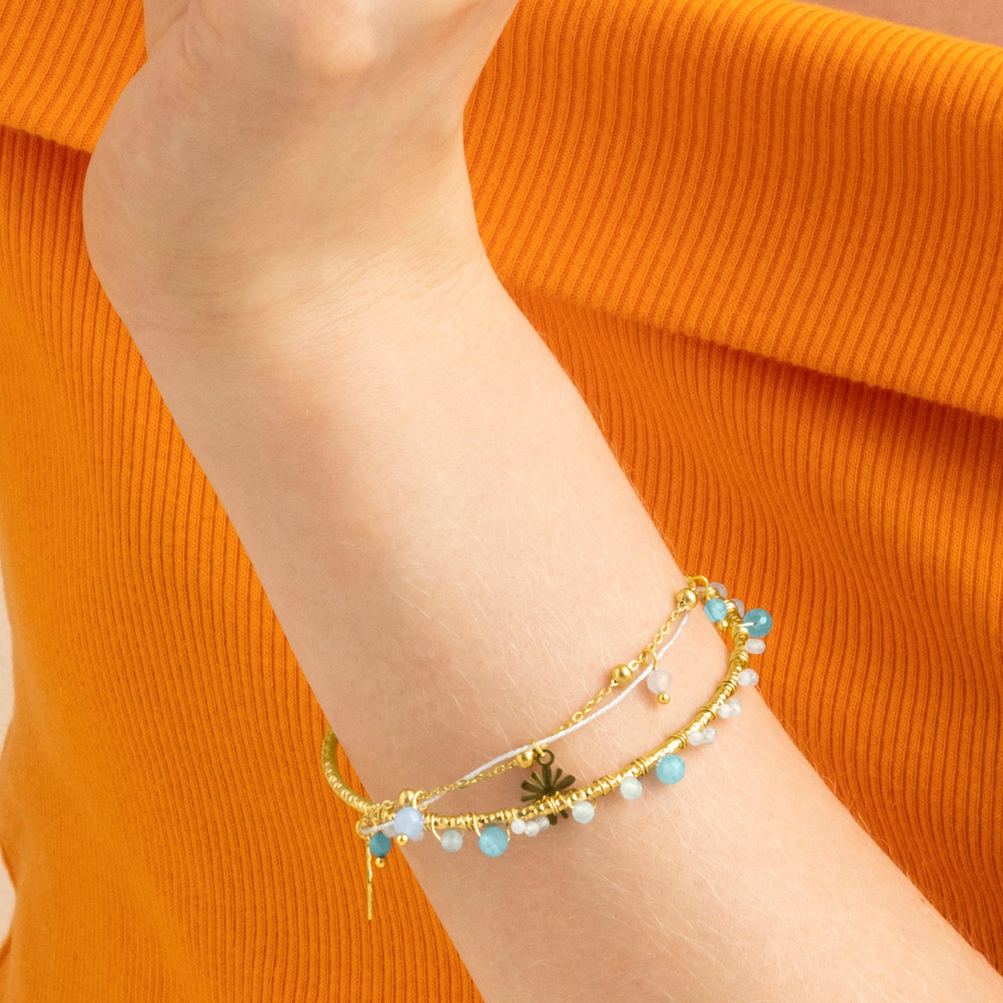 Pulsera con Cristal Azul Oscuro acabado oro 18k - Thase