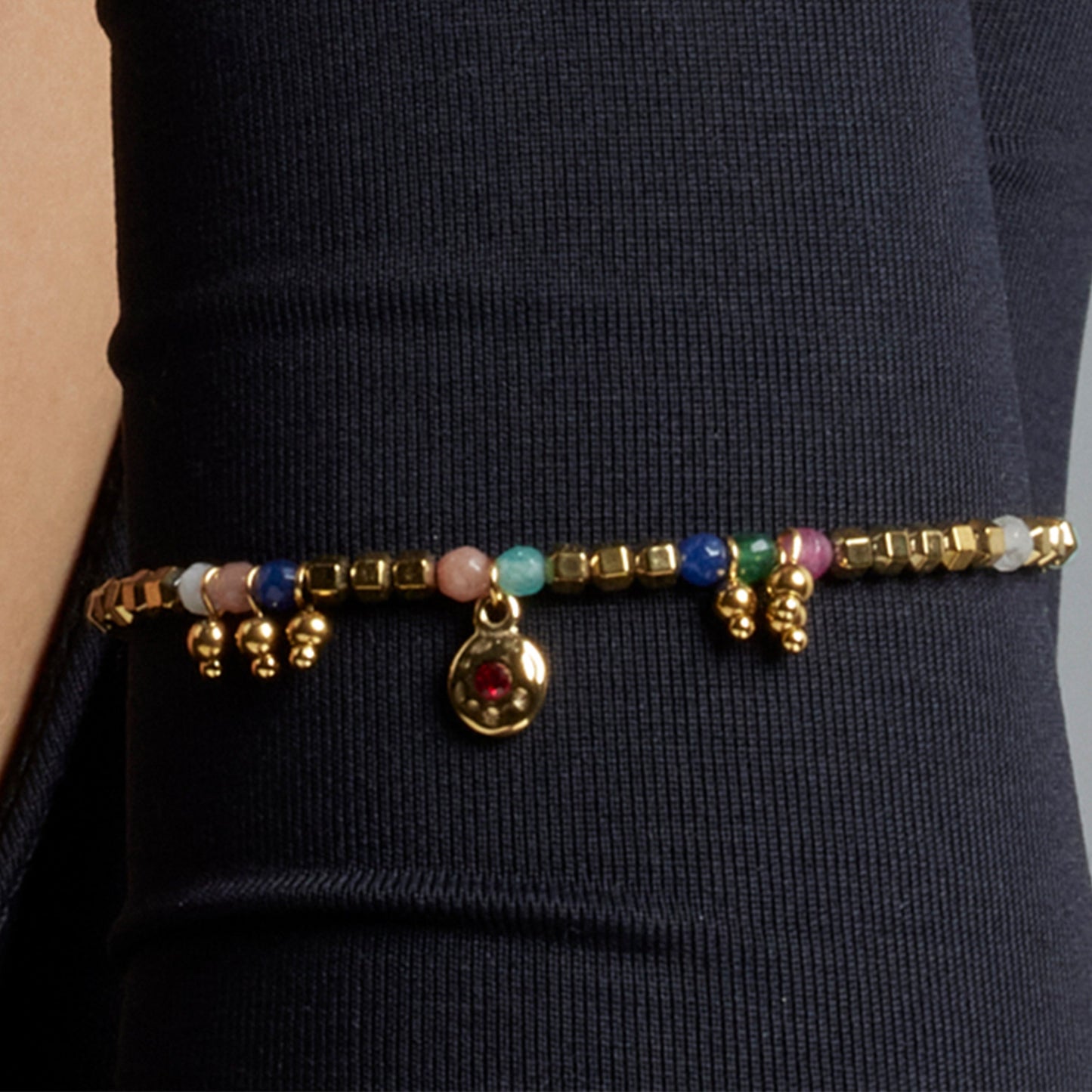 Pulsera con Cristal Multicolor acabado oro 18k - Damya