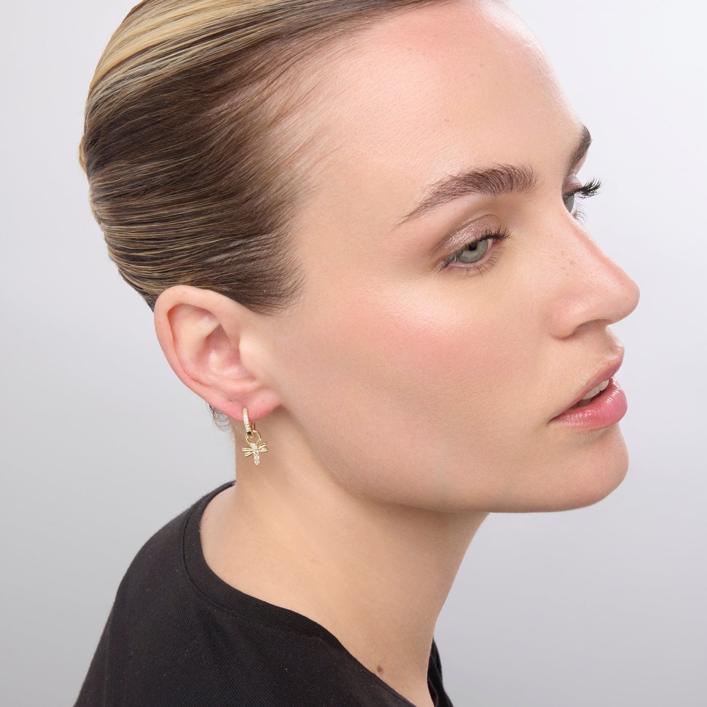 Pendientes acabado oro amarillo de 18k y Circonita Brillante - Jukel