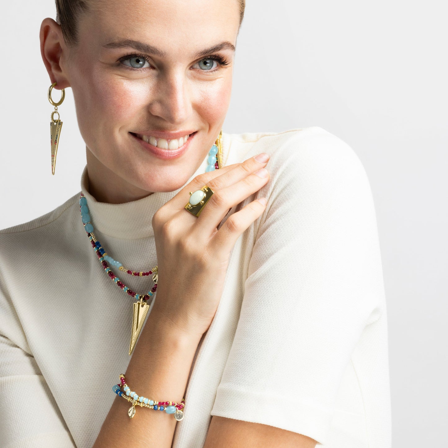 Anillo con Amazonita acabado oro 18k - Kumora