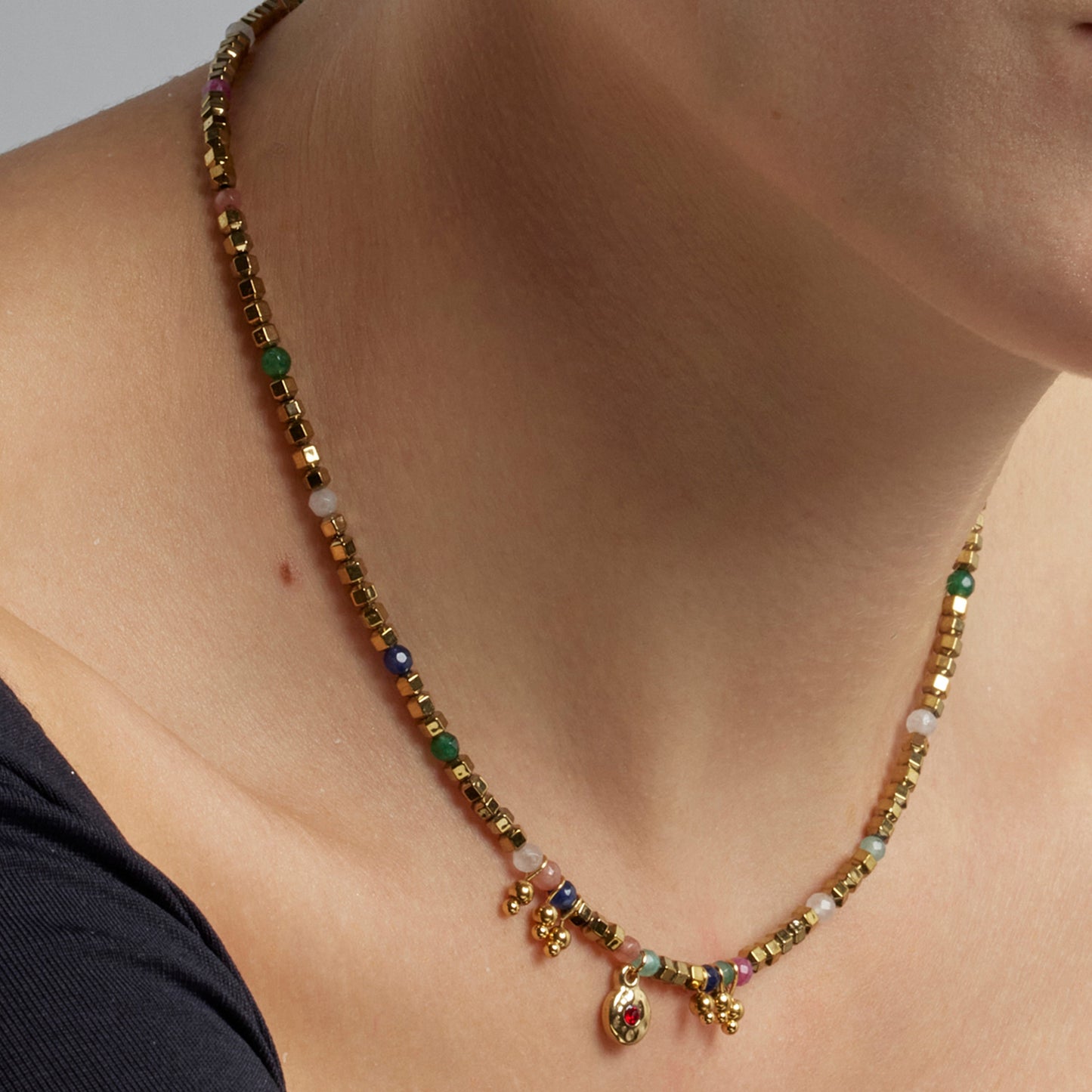 Collar con Cristal Multicolor acabado oro 18k - Damya