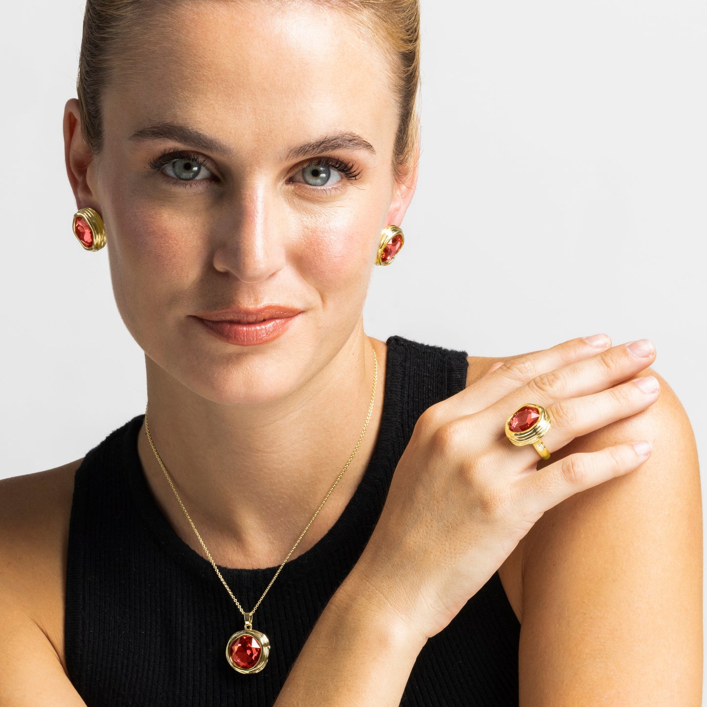 Collar con Cristal Azul acabado oro 18k - Nianli