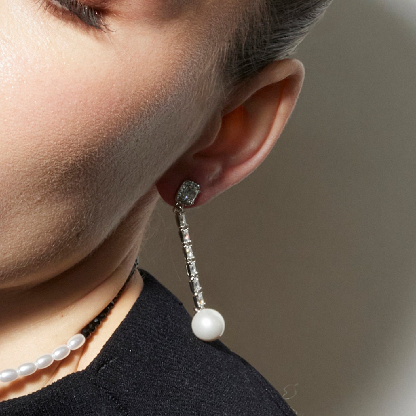 Pendientes con Perla Blanca acabado plata - Otha