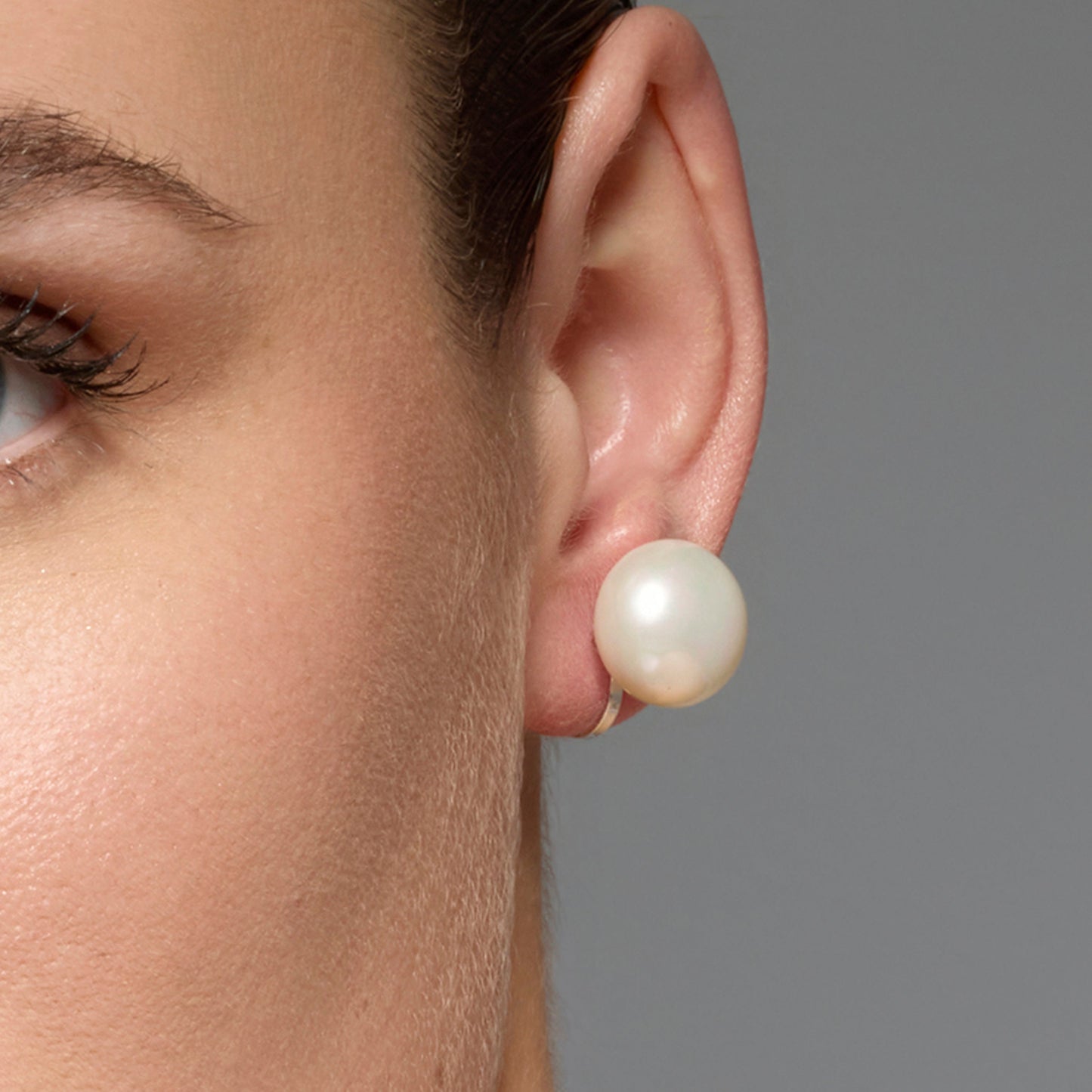 Pendientes acabado plata y Perla Blanca - Benet