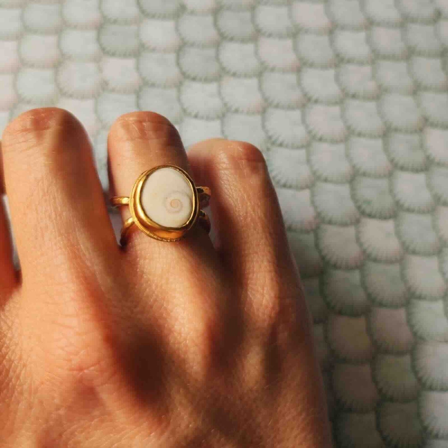 Anillo Habita de la Suerte (Orejita de Mar)