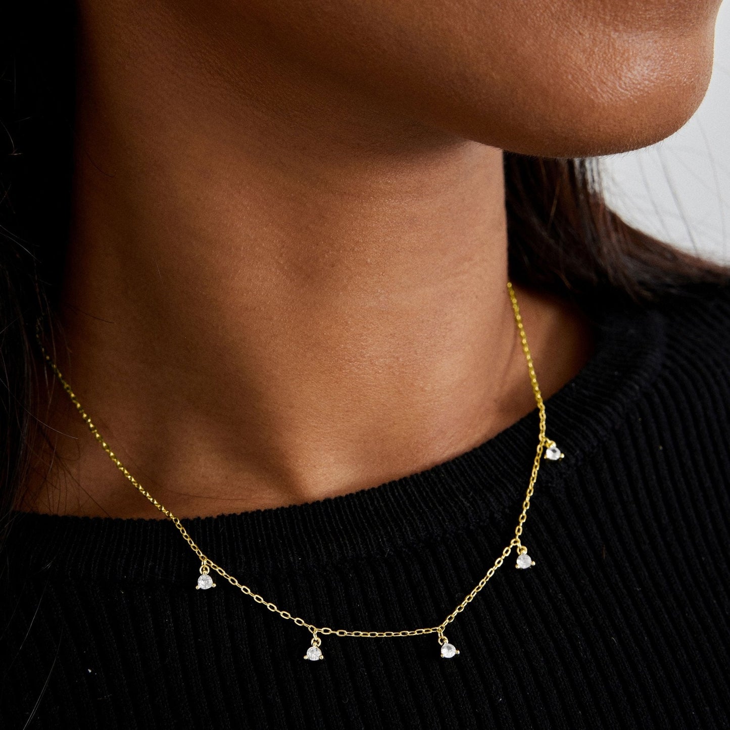 Collar acabado en Oro amarillo de 18 Kts