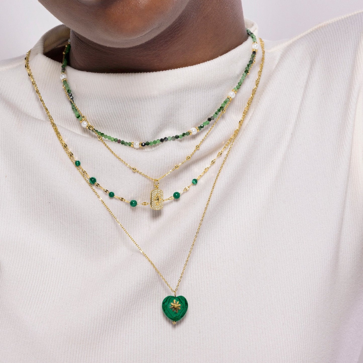 Collar acabado en oro amarilo 18k