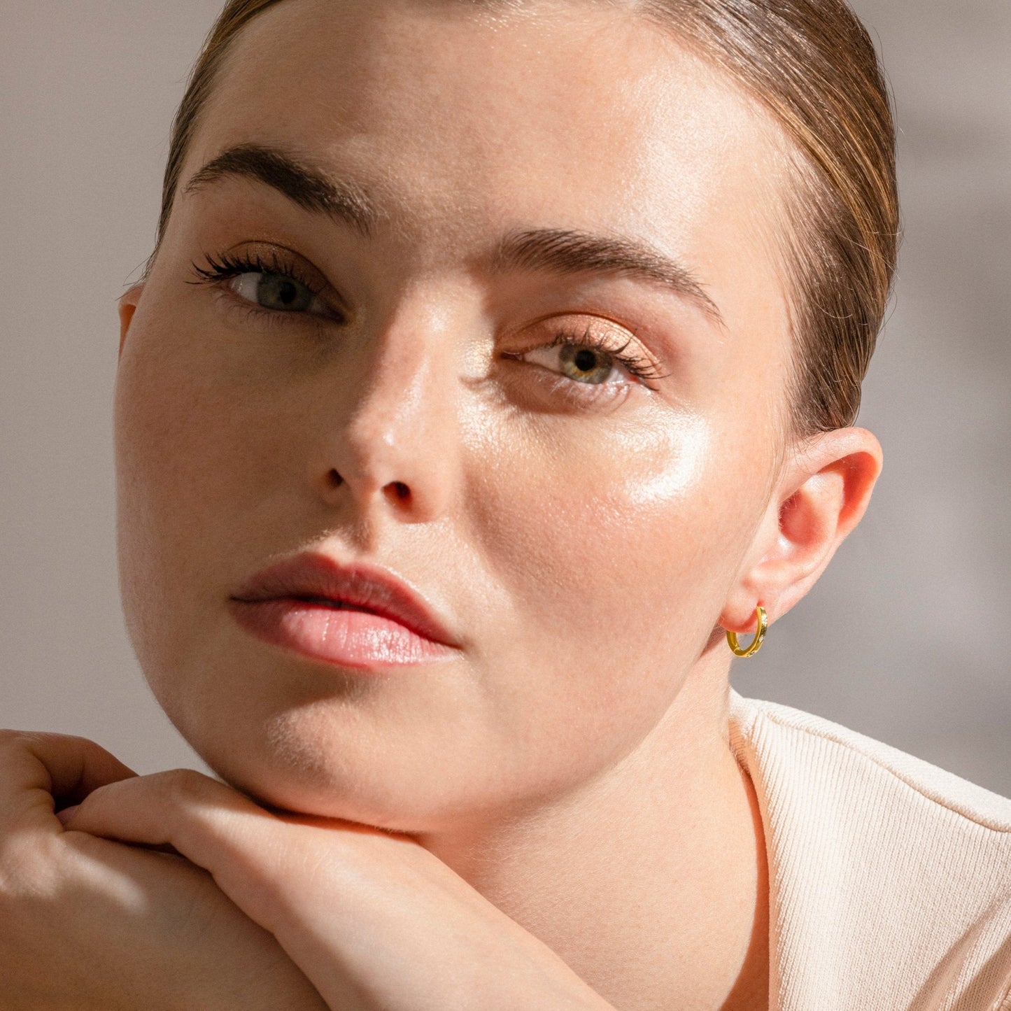 Pendientes acabado oro amarillo 18k