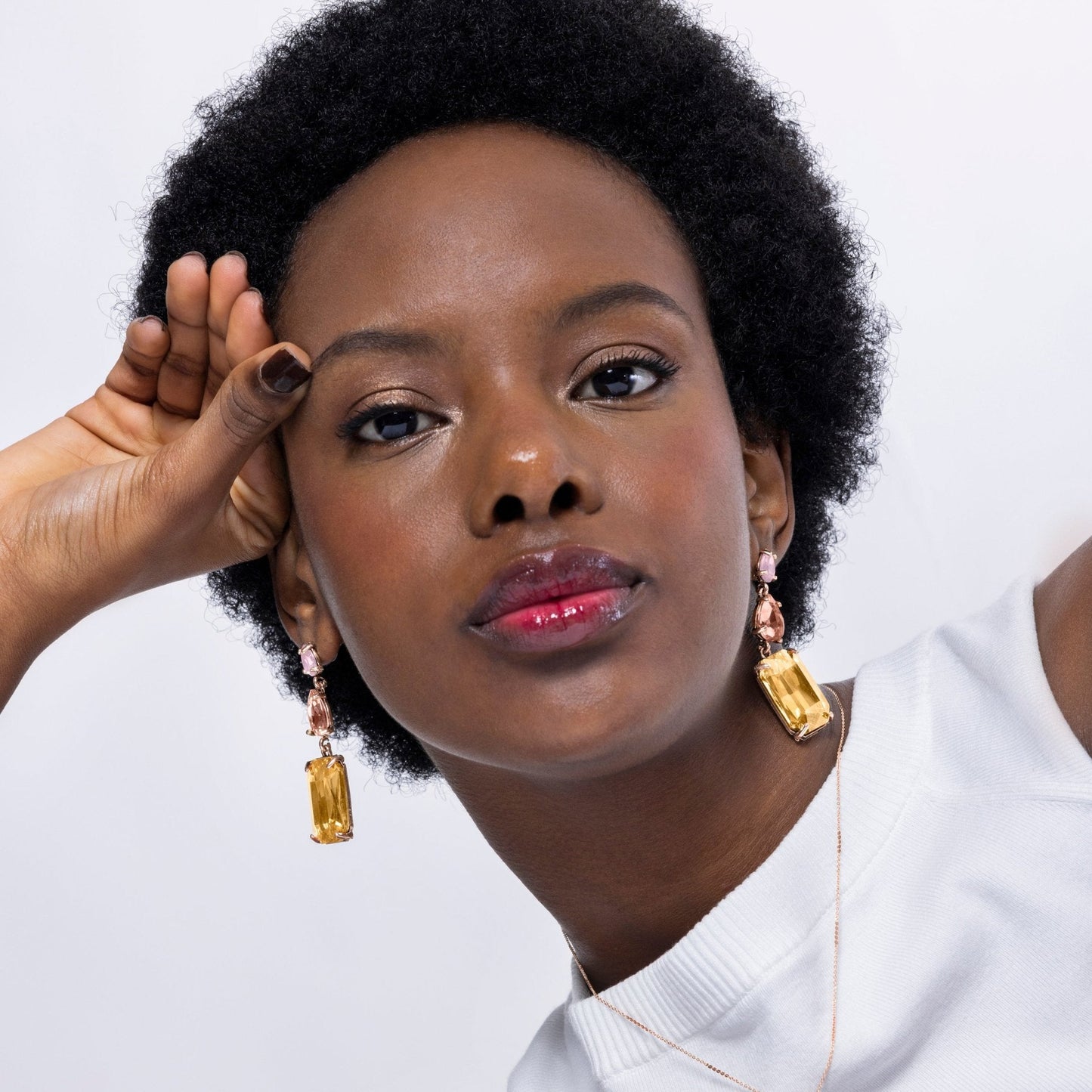 Pendientes acabados en oro amarillo 18k