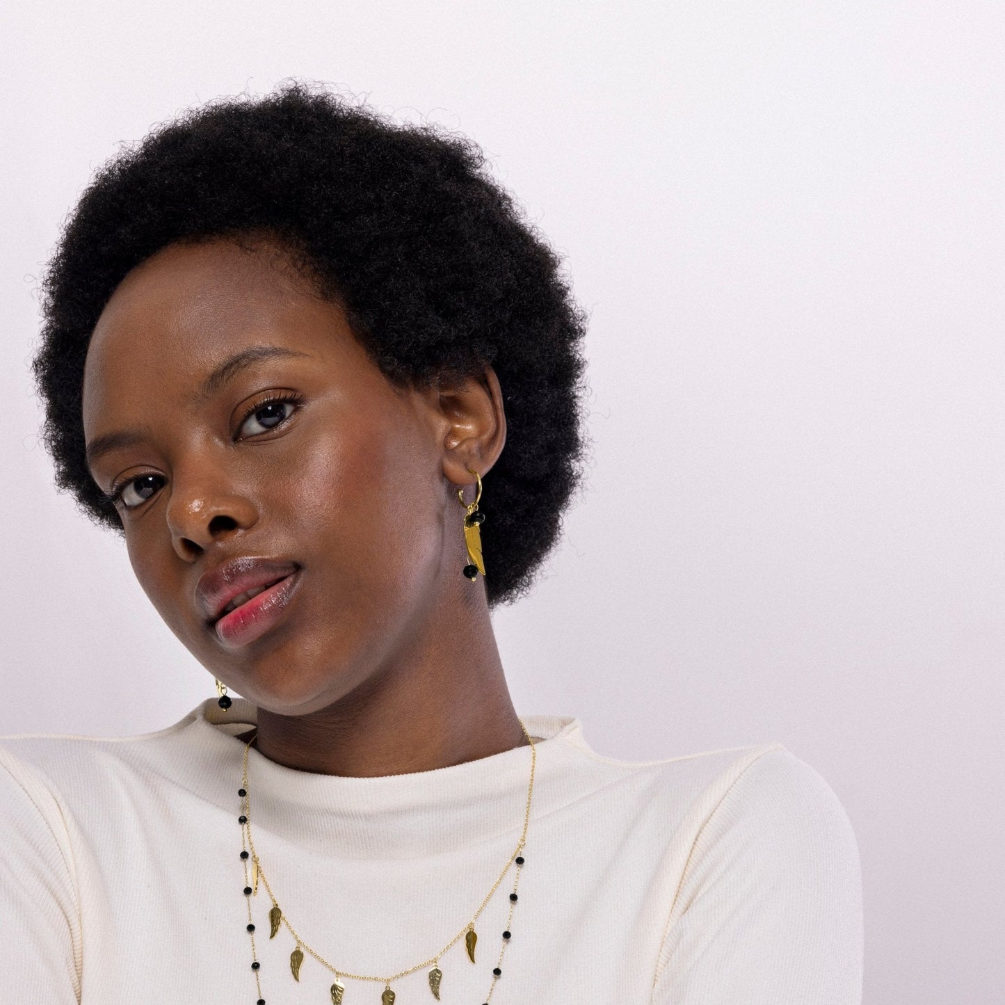 Pendientes acabados en oro amarillo 18k