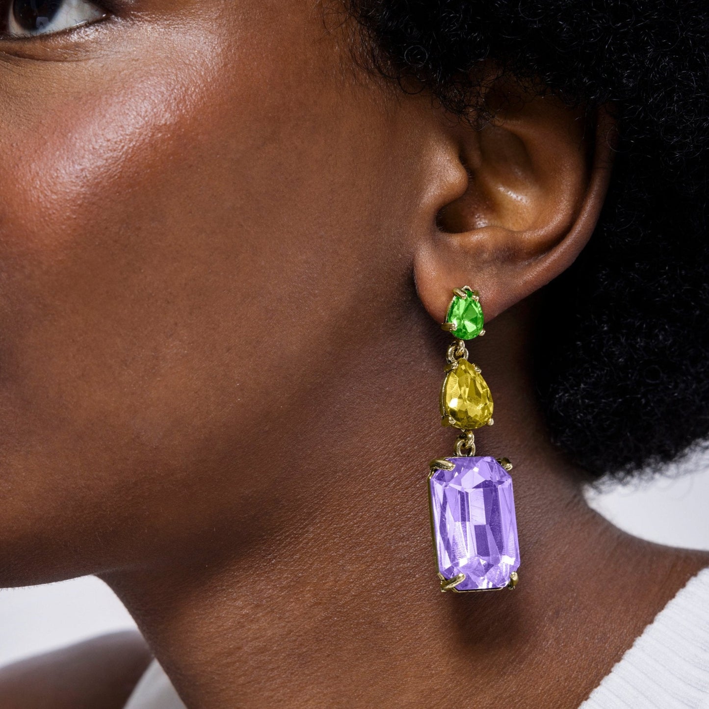 Pendientes acabados en oro amarillo 18k