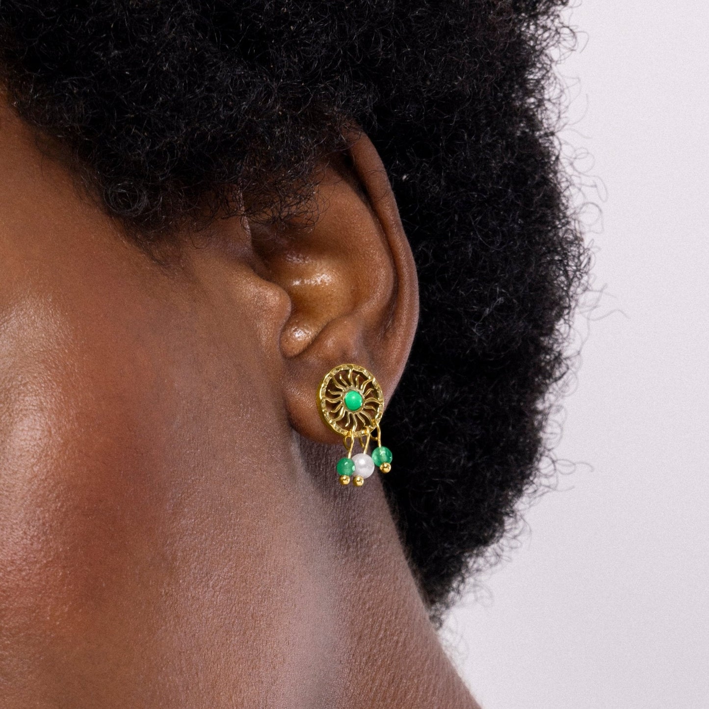 Pendientes acabados en oro amarillo 18k