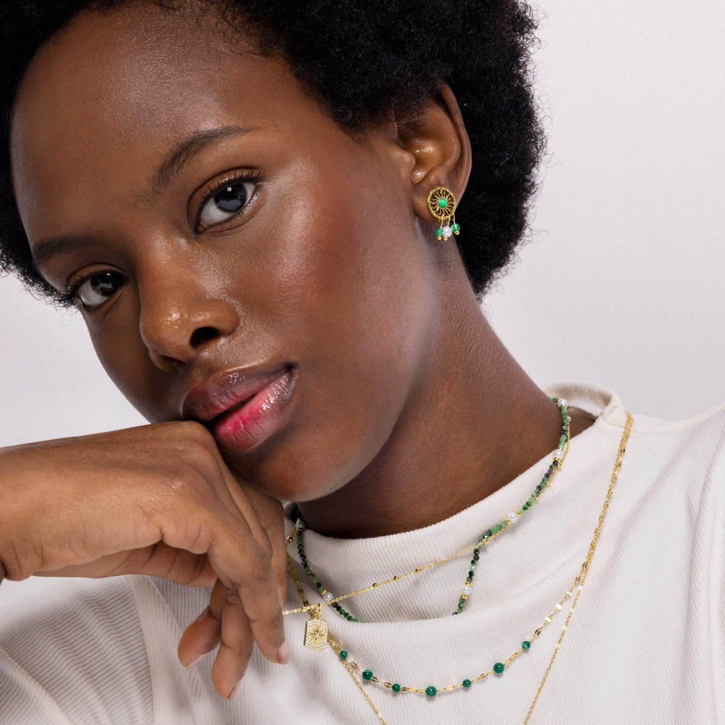 Pendientes acabados en oro amarillo 18k