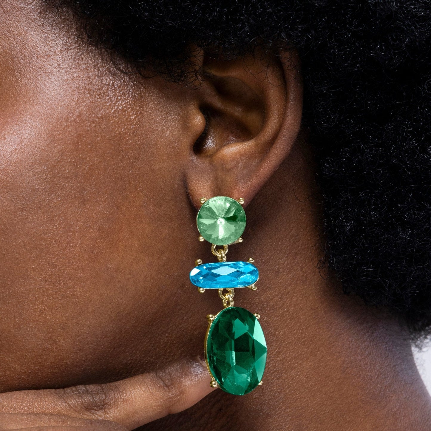 Pendientes acabados en oro amarillo 18k