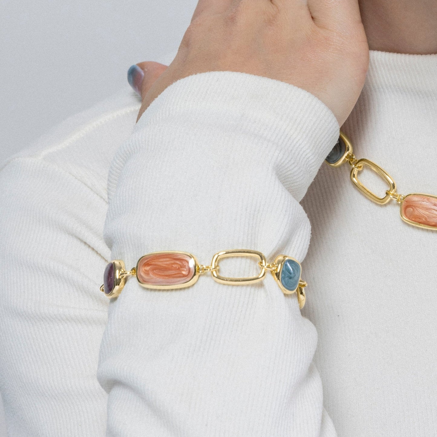 Pulsera acabado oro 18k